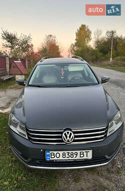 Універсал Volkswagen Passat 2011 в Тернополі