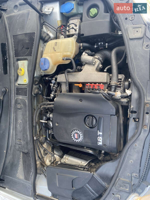 Седан Volkswagen Passat 2002 в Долине