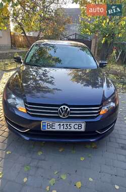 Седан Volkswagen Passat 2013 в Николаеве