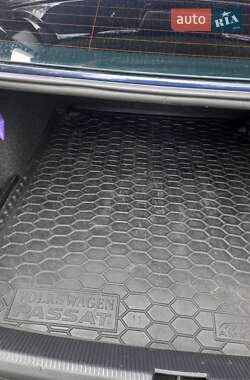 Седан Volkswagen Passat 2013 в 