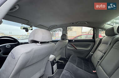 Седан Volkswagen Passat 2002 в 