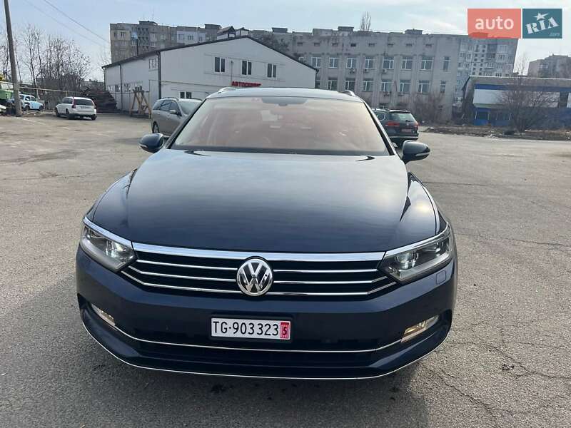 Универсал Volkswagen Passat 2016 в Киеве фото 2 Универсал Volkswagen Passat 2016 в Киеве