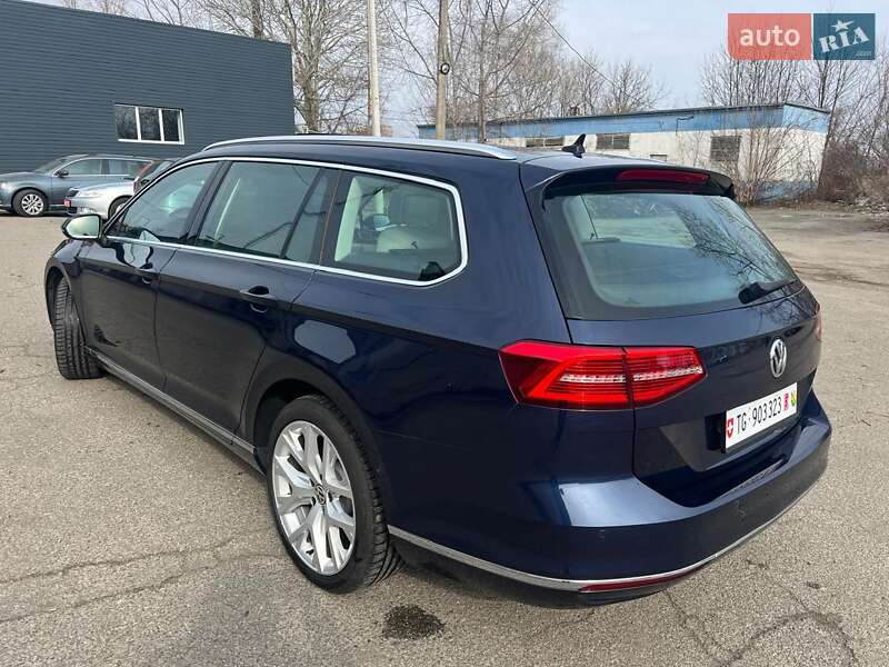 Универсал Volkswagen Passat 2016 в Киеве фото 7 Универсал Volkswagen Passat 2016 в Киеве