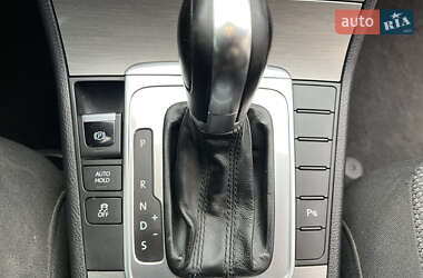 Седан Volkswagen Passat 2012 в 