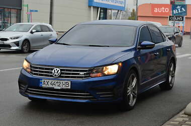 Седан Volkswagen Passat 2016 в Киеве