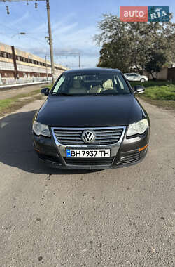 Седан Volkswagen Passat 2005 в Одесі