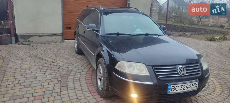 Універсал Volkswagen Passat 2004 в Миколаєві