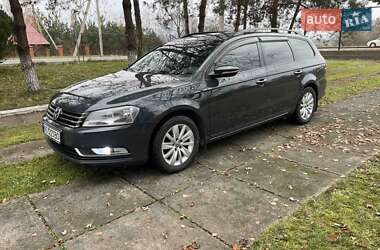 Універсал Volkswagen Passat 2012 в Хусті