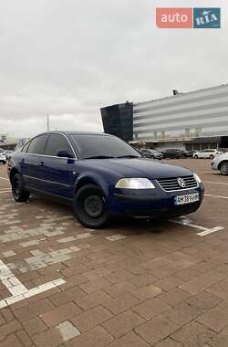 Седан Volkswagen Passat 2001 в Житомире