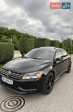 Седан Volkswagen Passat 2012 в Дніпрі