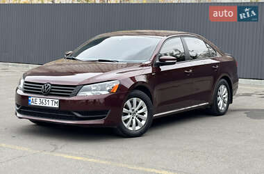 Седан Volkswagen Passat 2014 в Дніпрі