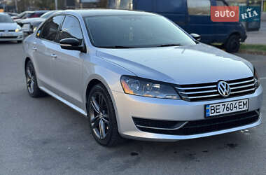 Седан Volkswagen Passat 2013 в Киеве