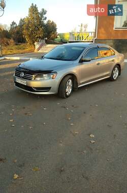 Седан Volkswagen Passat 2012 в Хмільнику