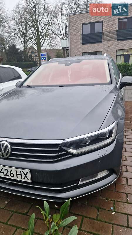 Универсал Volkswagen Passat 2015 в Львове