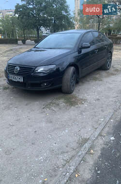 Седан Volkswagen Passat 2006 в Каменском