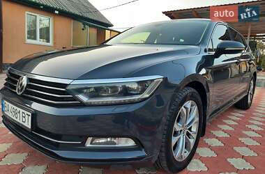 Универсал Volkswagen Passat 2015 в Киеве