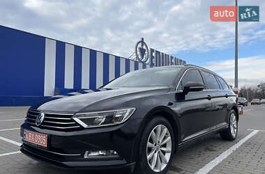 Универсал Volkswagen Passat 2018 в Дубно