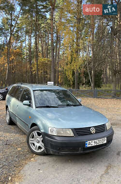 Універсал Volkswagen Passat 1997 в Голобах