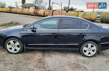 Седан Volkswagen Passat 2008 в Києві