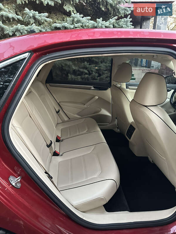 Седан Volkswagen Passat 2018 в Києві