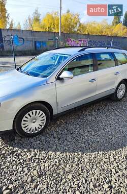 Універсал Volkswagen Passat 2007 в Луцьку