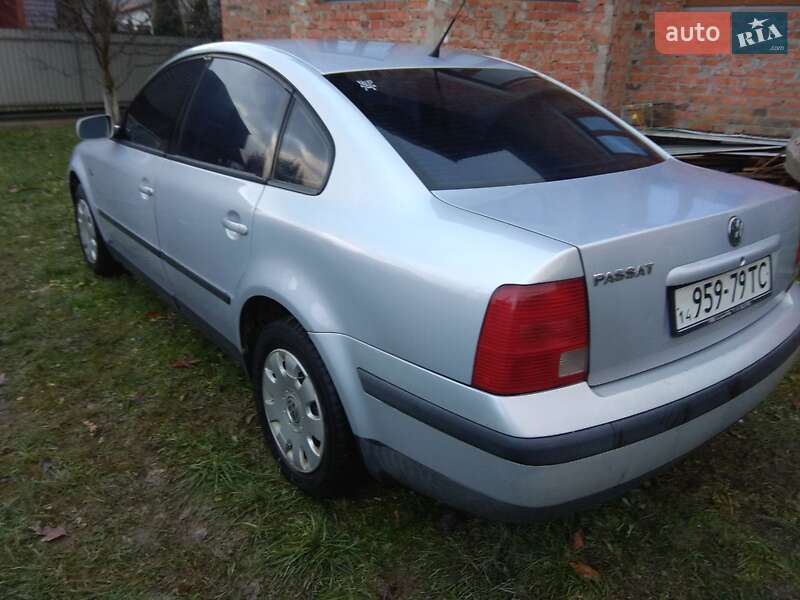 Седан Volkswagen Passat 1998 в Владимире