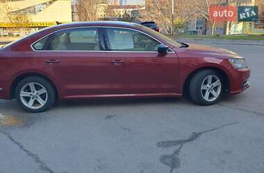 Седан Volkswagen Passat 2017 в 