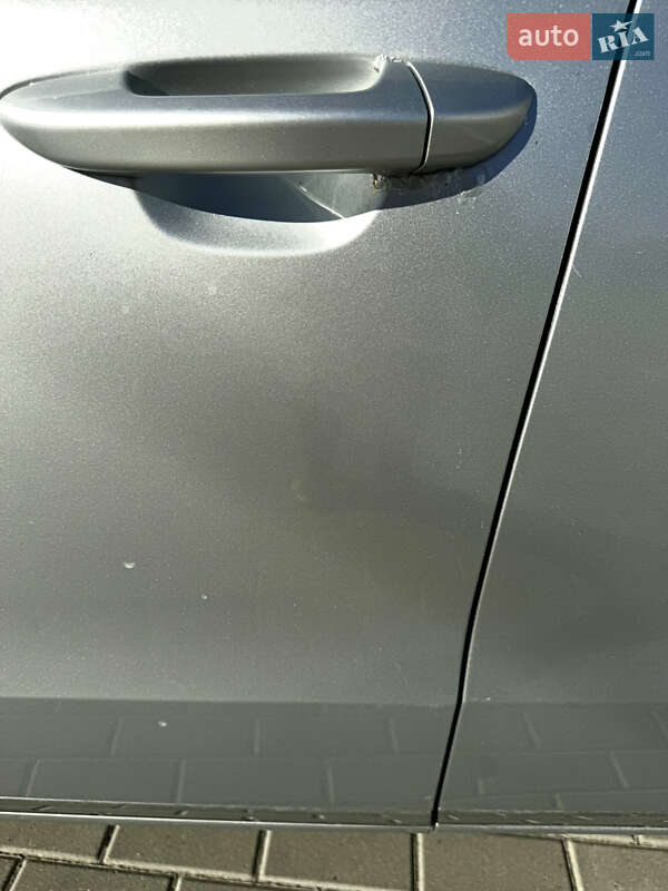 Седан Volkswagen Passat 2011 в Бершаді