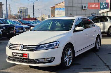 Седан Volkswagen Passat 2015 в Харкові