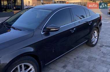 Седан Volkswagen Passat 2012 в Покровске