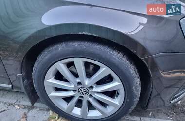 Седан Volkswagen Passat 2013 в Полтаві