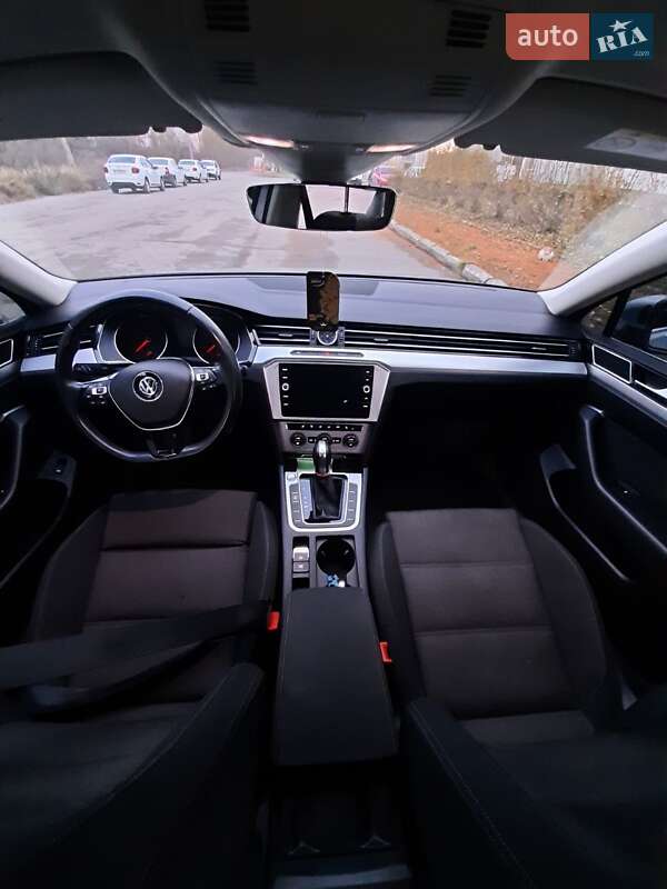 Універсал Volkswagen Passat 2017 в Хмельницькому