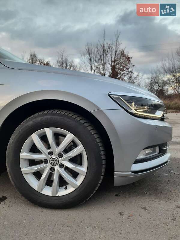 Універсал Volkswagen Passat 2017 в Хмельницькому