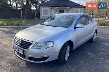 Седан Volkswagen Passat 2005 в Немирове