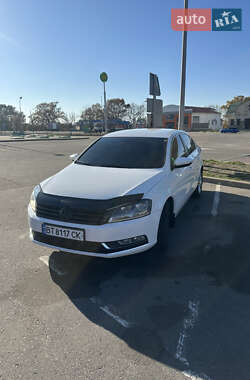 Седан Volkswagen Passat 2011 в Вознесенську