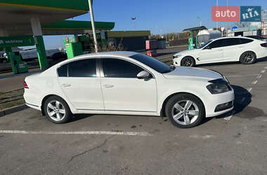 Седан Volkswagen Passat 2011 в Вознесенську