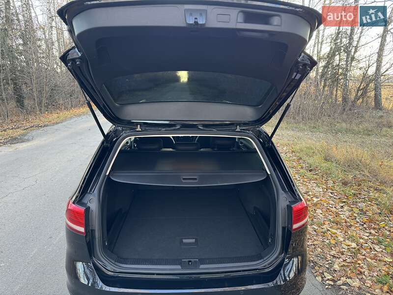 Универсал Volkswagen Passat 2019 в Житомире
