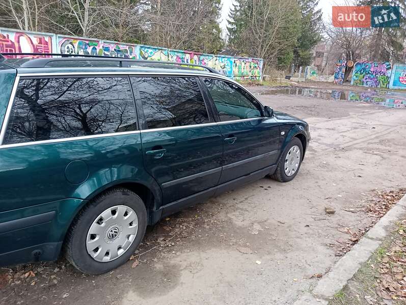 Универсал Volkswagen Passat 2001 в Львове