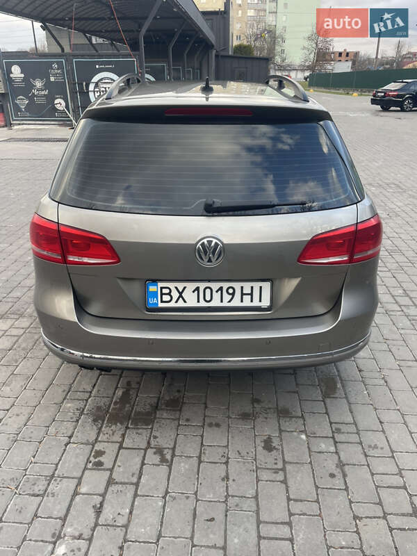 Універсал Volkswagen Passat 2012 в Кам'янець-Подільському