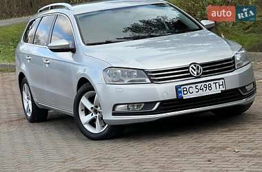 Универсал Volkswagen Passat 2011 в Яворове