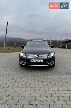 Универсал Volkswagen Passat 2012 в Сваляве