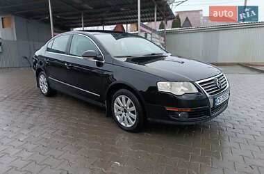 Седан Volkswagen Passat 2005 в Чернівцях