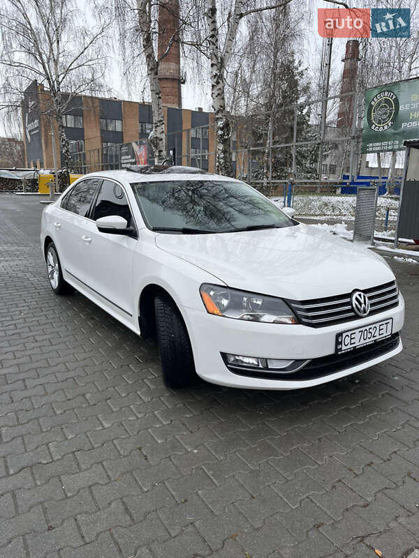 Седан Volkswagen Passat 2014 в Чернівцях