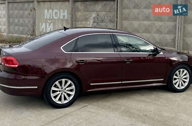 Седан Volkswagen Passat 2012 в Одессе