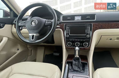 Седан Volkswagen Passat 2012 в Одессе