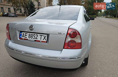 Седан Volkswagen Passat 2002 в Кривом Роге