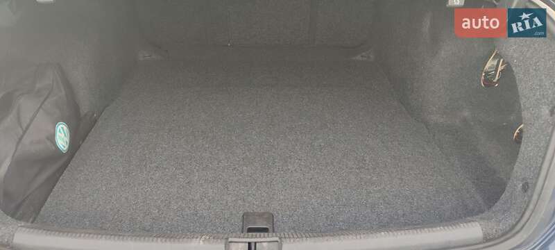 Седан Volkswagen Passat 2013 в Запорожье