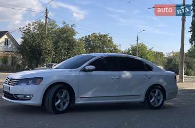 Седан Volkswagen Passat 2013 в Николаеве