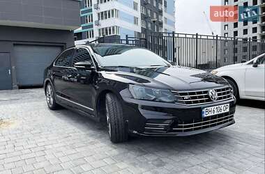 Седан Volkswagen Passat 2016 в Одессе