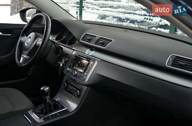 Универсал Volkswagen Passat 2012 в Бердичеве